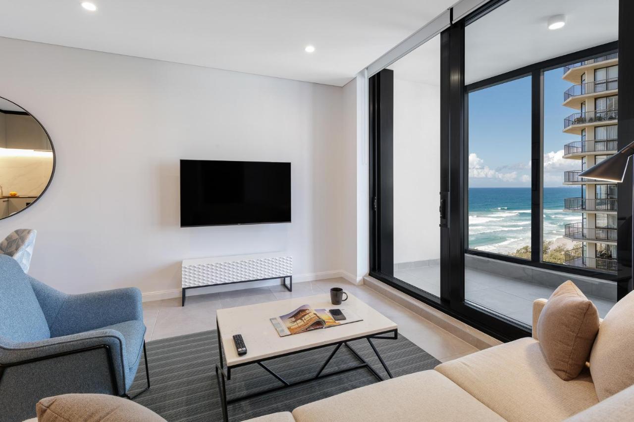 Meriton Suites Surfers Paradise Гоулд Коуст Екстериор снимка A living room in a modern apartment in Perth, Australia.