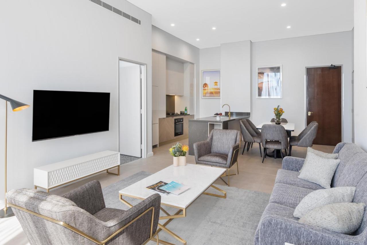 Meriton Suites Surfers Paradise Гоулд Коуст Екстериор снимка A living room in a modern apartment